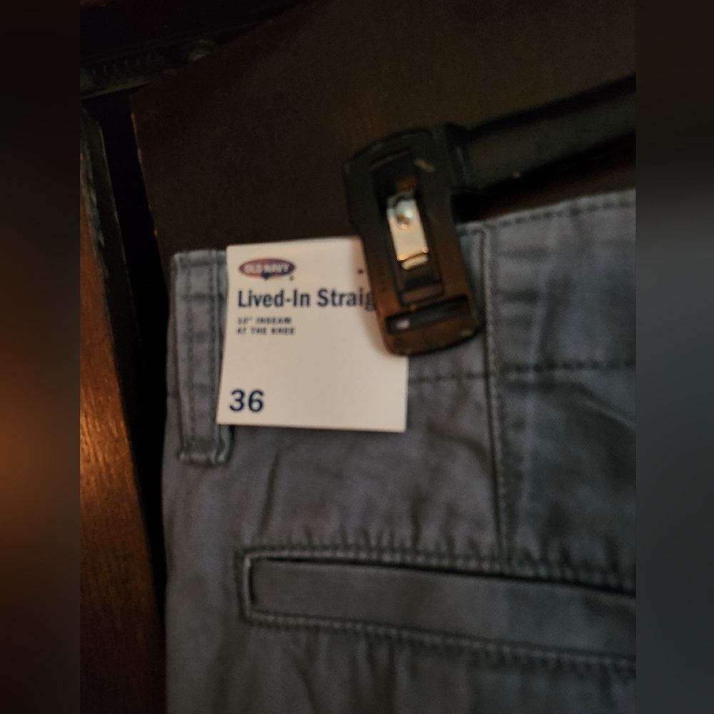 Shorts - Picture 3 of 3